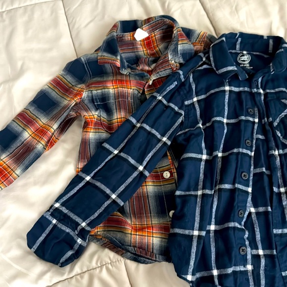 Boys long Sleeve Button down - Picture 1 of 3